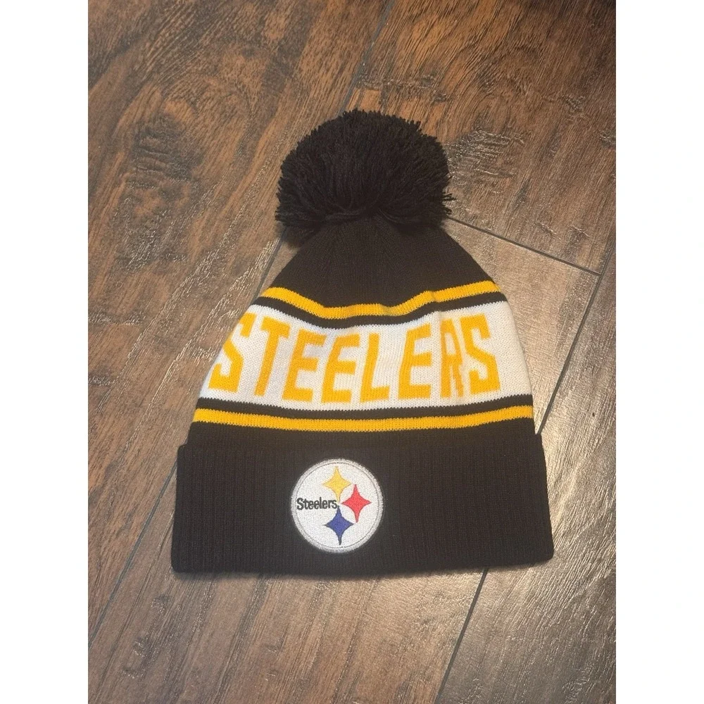 NFL Ultra Game Pittsburgh Steelers Knit Beanie Pom Pom Cuffed Hat Black Gold